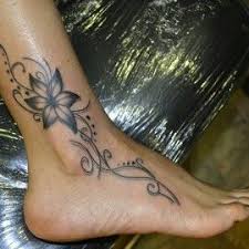 Man kann die feder alleine. 25 Feder Knochel Tattoos Ideen Feder Knochel Tattoos Tatowierungen Feder Tattoo