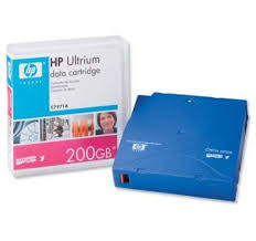Dünya genelinde data cartridge ya da tape cartridge olarak adlandırılan bu ürünler ülkemizde data kartuş, data teyp kartuş, veri saklama kaseti veya veri yedekleme kartuşu isimleri ile bilinmektedir. Helpful Illustrated Guide To Computer Tapes Adl Data Conversion Recovery