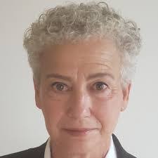 Nina Head's Instagram, Twitter & Facebook