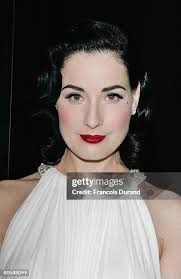 598 Artist To Watch Kickoff Event Stock Photos, High-Res Pictures, and  Images