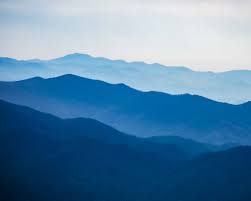A Spectacular View Of The Blue Ridge Mountains From Clingmans Dome Smoky Mountains Tennessee Great Smoky Mountains National Park Mountains