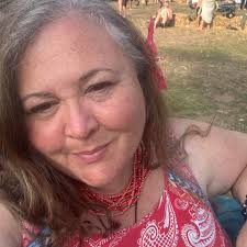 When can toddlers eat soup from their own bowl?