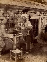 Bursun, bir sonraki yıl devam edebilmesi için öğrencinin. Seyyar Kahveci Abdullah Freres Suna Ve Inan Kirac Vakfi Fotograf Koleksiyonu Coffee Seller Abdullah Freres Suna And Inan Kirac Foundation Photogra Sicilien
