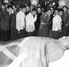 Eva peran was born on may 7, 1919, in los toldos, argentina. Einbalsamierung Der Bizarre Totenkult Um Die Ewig Machtigen Welt