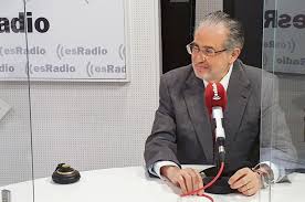 Fernando lázaro, periodista y colaborador de esradio valora la detención de cuatro etarras en francia pertenecientes al aparato logístico de la banda. 1ankwnhrr2xa5m