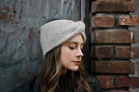 The ear warmers / headbands shown were make with bulky/chunky weight yarn (weight 5), but other yarn weights can be substituted (please see pattern notes). Thermal Twist Headwrap Free Knitting Pattern Two Of Wands