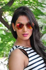 Sonal Chauhan Latest Updates Gallery Wiki Affairs Contact Info Biodata News Go Profile All Celeb Profiles Tollywood Bollywood Kollywood Hollywood Go Profiles Sonal chauhan family husband son daughter father mother marriage photos. sonal chauhan latest updates gallery