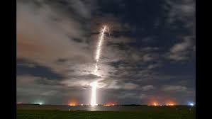 Elon musk's other company, spacex, is building starlink, a global communications constellation that elon musk recently revealed details about how people will access starlink. Starlink Netzagentur Teilt Elon Musks Satelliten Internet Frequenzen Zu