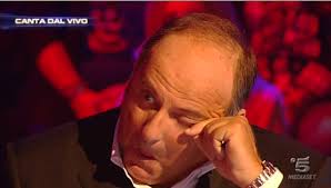 Gerry scotti si commuove a chi vuol esser milionario. The Winner Is Gerry Scotti Piange Ultime Notizie Flash
