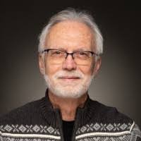 Kenneth Hubbell's Instagram, Twitter & Facebook