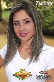 Nove garotas disputam o título de rainha da 3ª Agrofest Papanduva