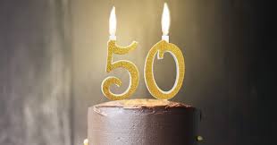 «il corpo di una donna di 25 anni è straordinario, quello di una di 50 non lo è affatto, è troppo in più, i 50 anni di adesso sia dal punto di vista fisico sia psicologico non sono più quelli di un tempo. Auguri Di Buon Compleanno Per I 50 Anni Le Frasi Piu Belle