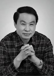 Since first publishing in 1979 he has won the National Excellent Short Story Prize, the Feng Mu Prize and the Mao Dun Literature Prize. - auth_ZhouDaxin