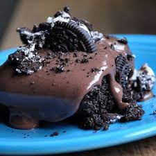 You Read The Title Correctly In Spite Of Its Outward Appearance This Cake Is Healthy Well Pretty Much Healthy Chocolate Recipes Greek Yogurt Cake Desserts