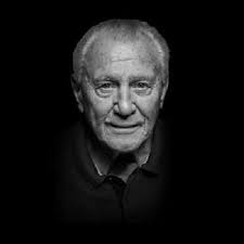 Campeão do mundo em 1954, Hans Schäfer morre aos 90 anos