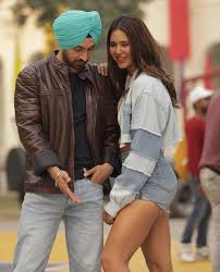 Sonam Bajwa Diljit Dosanjh Bollywood Girls Suit Fashion Punjabi Models