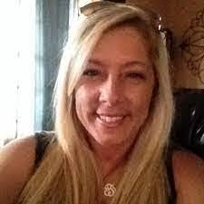 Rachelle Bowers's Instagram, Twitter & Facebook