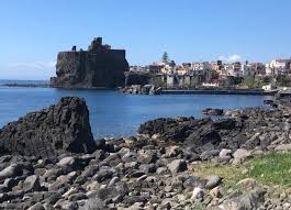 Track prices, get alerts · easy & fast booking · flexible policies Aci Trezza Ed Aci Castello Traffico Interdetto E Controlli Serrati Su Tutto Il Territorio Giornale Di Sicilia