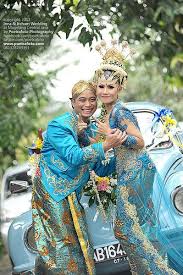 Koleksi gambar desain dan model baju kebaya pengantin adat jawa. Foto Pernikahan Wedding Vw Photo Temanggung Indonesian Wedding Traditional Wedding Dresses Foto Prewedding