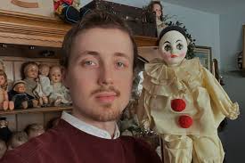 The Man With the $4,000 Collection of 'Old, Creepy' Dolls