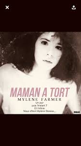 Une Plume Bi Colore Tombe Du Ciel Et Naquit Deesse Mylene Farmer Mylene Maman A Tort Tombe Du Ciel
