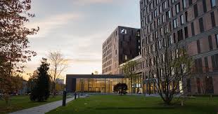 The frankfurt stock exchange conducts trading on a physical trading floor and electronically via the xetraâ® electronic trading system. Frankfurt School German Excellence Global Relevance