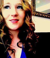 Jaclyn Adair's Instagram, Twitter & Facebook