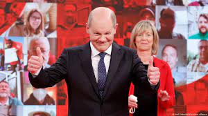 Bundesminister der finanzen @bmf_bund, vizekanzler, kanzlerkandidat der spd. Germany Spd Officially Names Olaf Scholz As Chancellor Candidate News Dw 09 05 2021