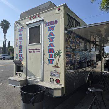 Mariscos Camarena Food truck — Seafood restaurant food truck in North Hills, California