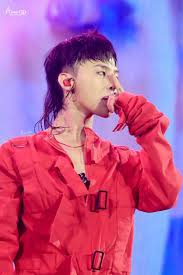 When you think about mullets, the first word the comes to mind is definitely not sexy, but these 8 idols may make you rethink that. Kiá»ƒu Toc Ca Ä'á»'i Xáº¥u Láº¡ V Va G Dragon Ä'Æ°á»£c Khen NhÆ°ng Idol Nay Má»›i Khiáº¿n Netizen Han Chu Y