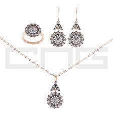 Elmas Modeli Gumus Set Gumus Takida Yillarin Deneyimi Cng Gumus Online Satis Magazasi Ve Subeleriyle Gumus Taki Kupe Kolye Yuzuk Bileklik Ve Size O Sieraden