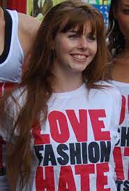 Take this quiz to find out what kind of hair color changes might be right for you! Stacey Dooley Wikipedia