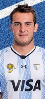 GIMIK BERLAINAN PENDAPAT ANTARA JURULATIH DAN KAPTEN ARGENTINA