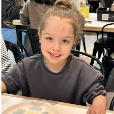 The henhouse is full! Emogen's Chicken mugs and plates make such gorgeous  gifts.