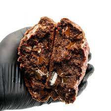 Have you ever wondered how other people get their homemade cookies to look and taste so good? My Cookie Dealer