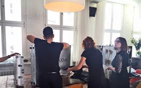 To shop the encaustic version of this tile click here. Mai 2016 Aveda Eventteam Im Exclusiven Soho House Berlin Mycora Friseure