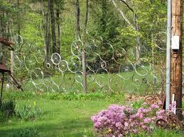 Bicycle Wheel Fence Mit Bildern Felgen Pflanzen Garten