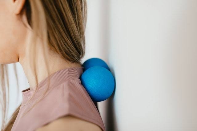 fortalecimiento cervical y escapular para mejorar la postura LONGTAILS SECUNDARIAS ejercicios cervicales y escapulares fortalecimiento cuello y escápula ejercicios postura cervical fortalecer cuello dolor cervical estabilidad escapular cervical ejercicios trapecio medio inferior dolor cervical escápula fortalecer cuello y hombros ejercicios cuello adelantado control escapular postura 