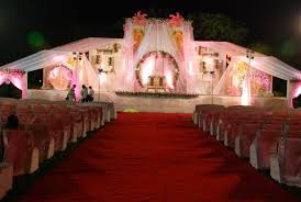 These Days Most Of The Grooms And Brides Don T Have The Time To Sit Down And Make All The Wedding Planner Wedding Planning Luxury Destination Wedding