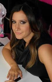 Ashley Tisdale — Wikipédia