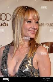 Lori Conn's Instagram, Twitter & Facebook