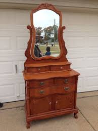 Lexington Furniture Victorian Sampler Dresser 38 With Mirror Victorian Style Furniture Victorian Bedroom Painted Furniture Designs