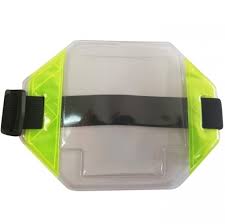 Daza afirmó que la intención es que las personas vacunadas que vivan en comunas que estén en cuarentena y transición puedan hacer. Brazalete Porta Carnet En Pvc Con Reflectivo