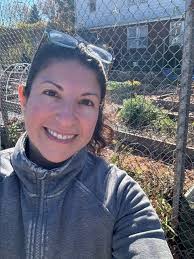 This past Saturday, 11/16 was Closing Day for the Pulaski Garden. The time  was spent putting many of the beds to rest for the winter. A few diehard  beds are still producing