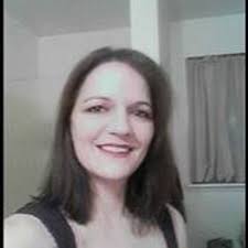 Lori Blunt's Instagram, Twitter & Facebook