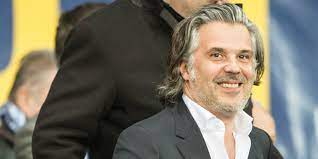 Face à cette disparition brutale, l'ensemble des membres de l'ucpf. Foot Vincent Labrune Ancien President De L Om Elu President De La Lfp