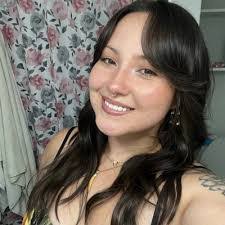 Abby Mosher's Instagram, Twitter & Facebook