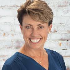 On this Sunday, always remember the importance of celebrating those that  have mentored and inspired you! I had the distinct honor of attending the  Gamma Phi Beta International Sorority 81st…