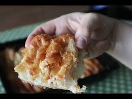El Acmasi Kat Kat Citir Citir Borek Nasil Yapilir Kol Boregi Tarifi Videolu Tarif Food Desserts Pie