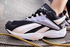 Reebok's gym shoes are your ideal workout partner for whatever workout you take on. Reebok Hadirkan Kembali Sepatu Yang Pernah Populer Tahun 1996